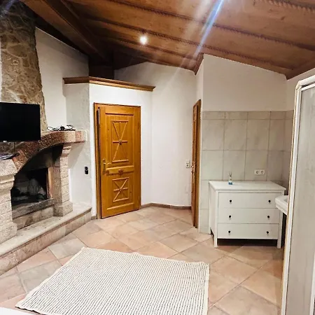 Honor - In One Neu Renoviert Lägenhet